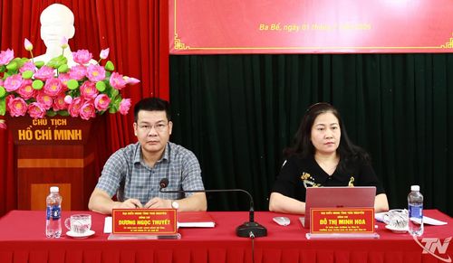 Tổ đại biểu số 6 HĐND tỉnh tiếp xúc cử tri tại xã Ba Bể.