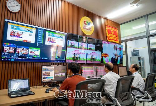 Hệ thống trang thiết bị hiện đại và quy trình sản xuất đa nền tảng đang tạo động lực để Báo và phát thanh, truyền hình Cà Mau đẩy nhanh chuyển đổi số và xây dựng tòa soạn hội tụ hiện đại.