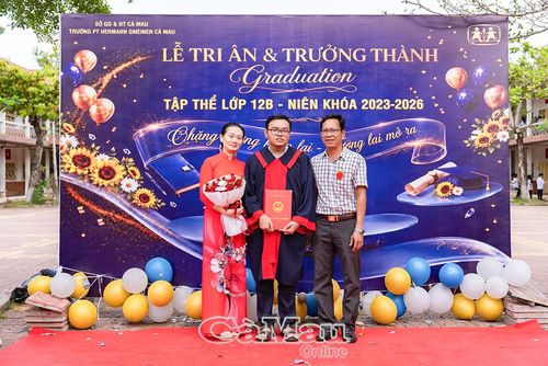 Em Quách Tuấn Đạt, đồng á khoa Kỳ thi tốt nghiệp THPT năm 2026 của tỉnh Cà Mau.