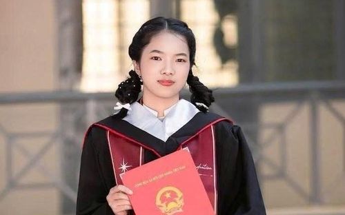 Em Huỳnh Diễm My, học sinh Trường THPT số 1 Nguyễn Công Trứ là thủ khoa khối B00 toàn quốc với 30 điểm (Ảnh: NVCC).