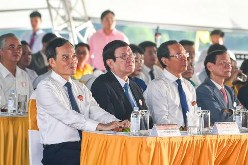 Các đại biểu tham dự buổi lễ. Ảnh: PV