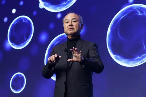  Masayoshi Son không ủng hộ tầm nhìn đưa trung tâm dữ liệu AI ra ngoài không gian. Ảnh: Bloomberg. 