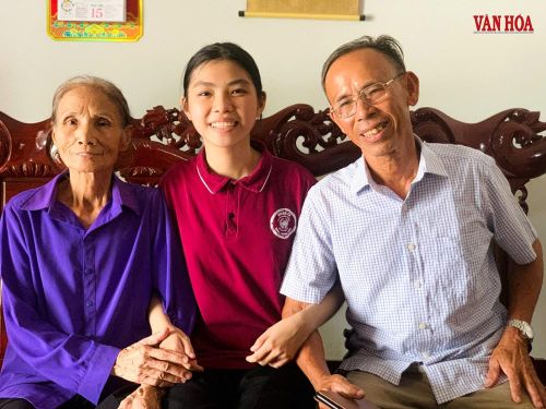 Tình yêu đối với gia đình, muốn được chăm sóc sức khỏe cho ông bà, bố mẹ khiến nữ sinh ước mơ trở thành một bác sĩ