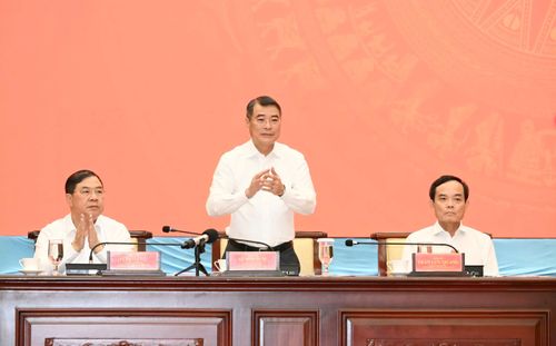  Thủ tướng Lê Minh Hưng tại buổi làm việc với Ban Thường vụ Thành ủy TPHCM vào ngày 13-6-2026. Ảnh: VIỆT DŨNG 