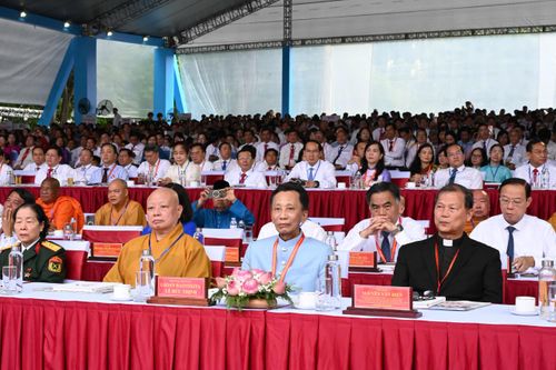 Các đại biểu dự lễ kỷ niệm. Ảnh: VIỆT DŨNG