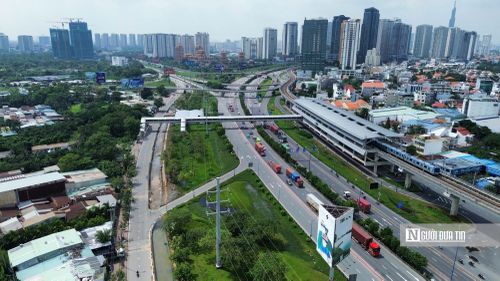 Hạ tầng giao thông Tp.HCM “tăng tốc” vượt bậc.
