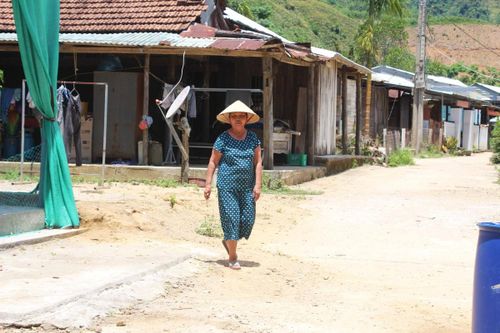 Bà Ngọc tin rằng một cây cầu mở ra nhiều cơ hội đổi thay cho người dân trong làng