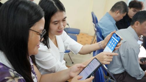 Để tạo ra sự đột phá, chính quyền đô thị Hà Nội phải giữ vai trò tiên phong trong chuyển đổi, từ thể chế, tổ chức bộ máy đến chất lượng dịch vụ công. Ảnh minh họa: ST