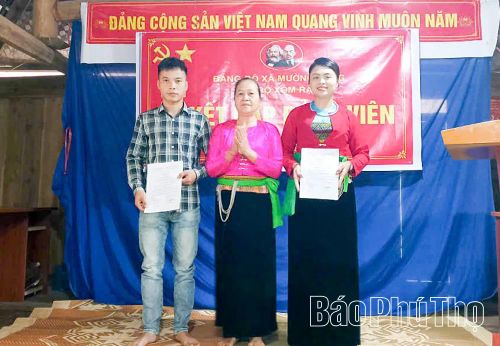 Từ kết quả bồi dưỡng, trong 6 tháng đầu năm 2026 Chi bộ xóm Rậm Kẻng đã kết nạp được 2 quần chúng ưu tú vào Đảng.
