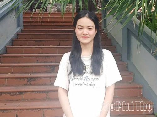 Em Trần Chi Lan, lớp 12E, Trường THPT Công nghiệp Việt Trì - thủ khoa toàn tỉnh khối C00, á khoa toàn quốc khối C00.