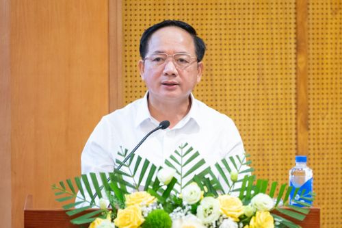 Trưởng Ban Tuyên giáo và Dân vận Trung ương Trịnh Văn Quyết phát biểu chỉ đạo tại Hội nghị