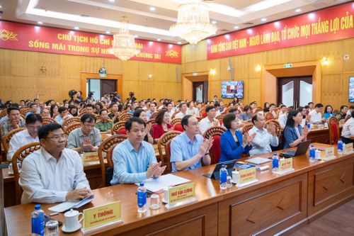 Các đại biểu tham dự Hội nghị