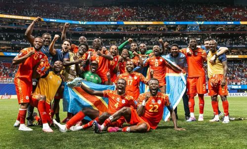 Tuyển CHDC Congo sau trận thắng Uzbekistan ở Vòng bảng ngày 28/6. Ảnh: Liên đoàn Bóng đá CHDC Congo