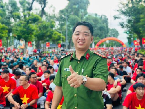 Đại úy Phan Đình Linh.