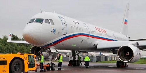 Trước tình hình trên, giới truyền thông cho rằng chính cấu trúc quản lý theo chiều dọc phức tạp đang trở thành yếu tố cốt lõi hạn chế tốc độ phát triển của chương trình máy bay chở khách Tu-214.