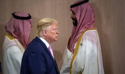 Sự thay đổi lập trường của Riyadh cũng làm gia tăng khác biệt với UAE. Trong khi Arab Saudi chủ động tìm kiếm đối thoại với Iran và thúc đẩy các sáng kiến ngoại giao cùng Pakistan nhằm hạ nhiệt xung đột, UAE tiếp tục siết chặt hợp tác an ninh với Mỹ và Israel.