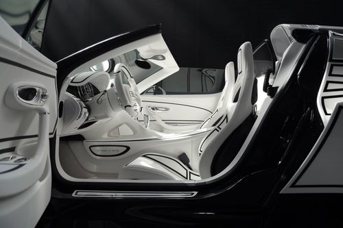 Sau khi ra mắt tại một sự kiện riêng vào cuối tháng 6/2026, mẫu siêu xe độc bản này đã được bàn giao đến một nhà sưu tập thông qua đại lý Bugatti Monaco.