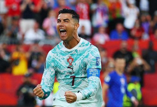  Bồ Đào Nha vượt qua Croatia để giành quyền gặp Tây Ban Nha ở vòng tiếp theo. 