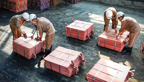 Sản xuất đồng tấm tại Nhà máy Luyện đồng Tằng Loỏng.