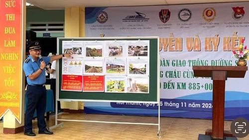Thường xuyên tuyên truyền về an toàn đường sắt trên địa bàn.