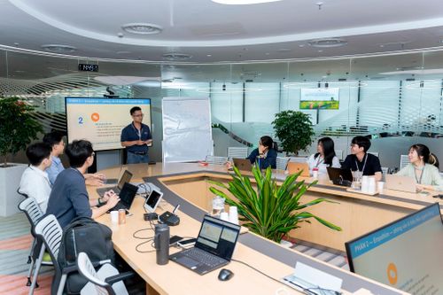 Cuộc thi không giới hạn đối tượng tham gia, mở rộng cho sinh viên, kỹ sư, người đi làm, nhà nghiên cứu trong nước và quốc tế. Ảnh: ĐỨC THỌ