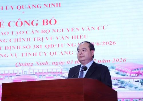 Ông Quản Minh Cường, Bí thư Tỉnh ủy Quảng Ninh phát biểu chỉ đạo tại buổi lễ.