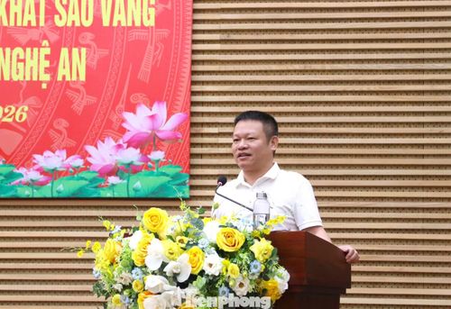Ông Trần Quang Thưởng - Phó Tổng Giám đốc Công ty CP Tập đoàn Bia rượu và Nước giải khát Sao Vàng phát biểu tại buổi lễ.