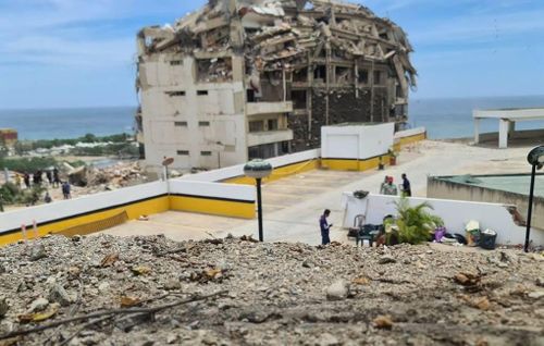 Khung cảnh đổ nát tại Venezuela sau động đất. Ảnh: TASS