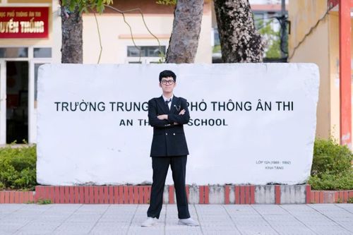 Minh là học sinh Trường THPT Ân Thi (Hưng Yên). Ảnh: NVCC