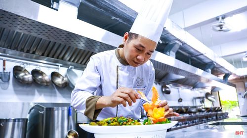 Sau mỗi ca làm, điều tôi mong nhất là được trở về bên gia đình nhỏ của mình. Vợ và ba con luôn là điểm tựa để tôi yên tâm theo đuổi nghề.