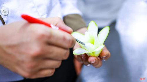 Mỗi món ăn sau khi hoàn thành đều được tôi kiểm tra lại từ hương vị đến cách trình bày. Với tôi, sự chỉn chu cũng là một cách thể hiện sự tôn trọng đối với thực khách.
