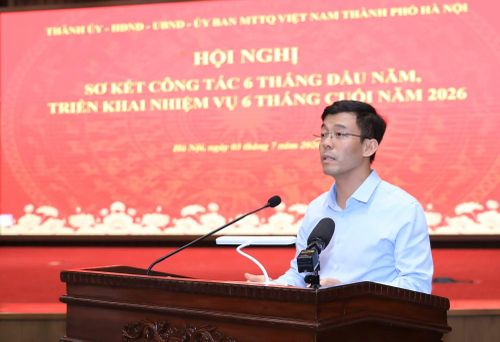 Giám đốc Sở Khoa học và Công nghệ Cù Ngọc Trang phát biểu tại Hội nghị. (Ảnh: Sở Khoa học và Công nghệ Hà Nội)