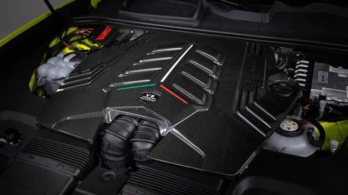 Lamborghini Urus SE Performante sử dụng động cơ V8.