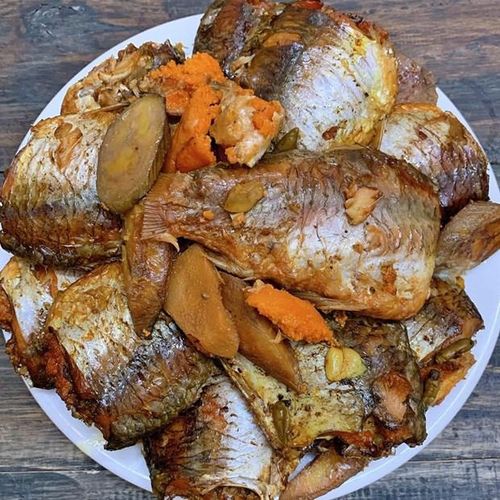 Cá diếc kho nghệ