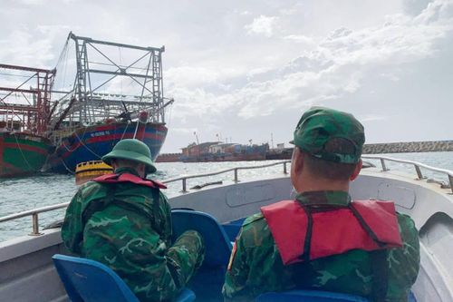 Ban Chỉ huy Bộ đội Biên phòng tỉnh thông báo, hướng dẫn tàu thuyền đang hoạt động trên biển chủ động tránh trú an toàn.