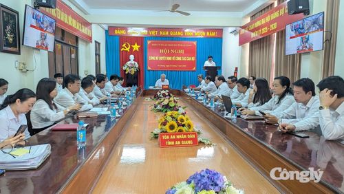 Quang cảnh hội nghị