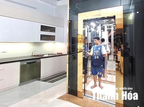 Những ngôi nhà có diện tích nhỏ hẹp vẫn có thể lắp đặt thang máy.