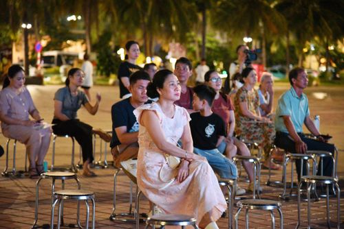 Những bộ phim "kinh điển" của điện ảnh Việt Nam được người dân rất đón nhận. Ảnh: ĐÔNG HẢI