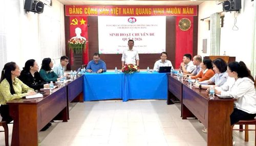 Chi bộ Ban Xây dựng Đảng thuộc Đảng bộ các cơ quan Đảng phường Nha Trang sinh hoạt chuyên đề quý I/2026 về công tác chuyển đổi số.