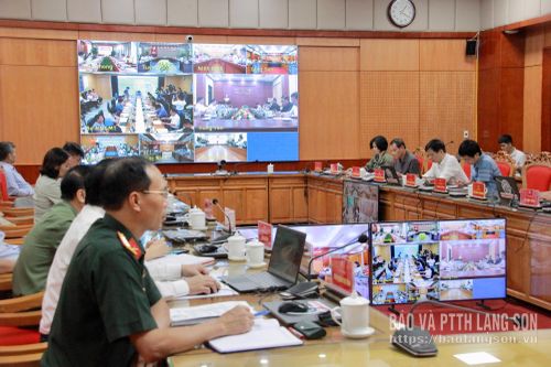 Các đại biểu dự họp trực tuyến tại điểm cầu tỉnh Lạng Sơn