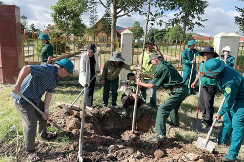 Những phần việc thường xuyên của CCB góp phần xây dựng môi trường sống văn minh, xanh, sạch, đẹp