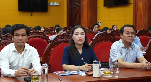Các đại biểu dự hội nghị tại điểm cầu tỉnh Quảng Trị - Ảnh: H.Tr