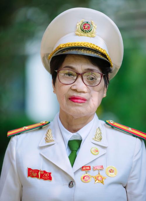 Nữ Anh hùng Lực lượng vũ trang nhân dân Nguyễn Thị Xoa.