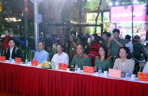 Các đại biểu tham dự chương trình. Ảnh: PV