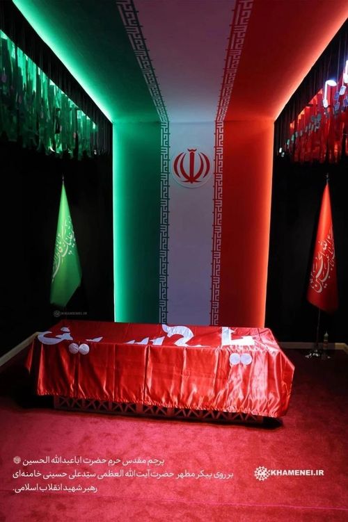 Hình ảnh linh cữu cố Lãnh tụ tối cao Ali Khamenei được công bố trên tài khoản X chính thức của ông. Ảnh: X/Khamenei_fa.