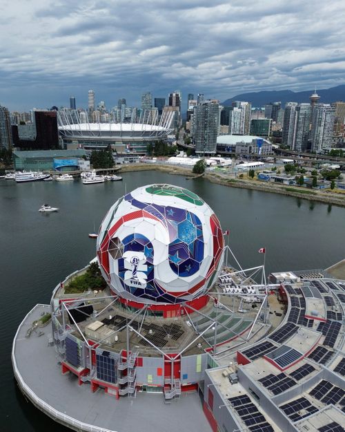 FIFA World Cup 2026 cũng trở thành một trong những điểm đến chi tiêu của nhóm giàu mới. Ảnh minh họa: Jennifer Gauthier/Reuters.