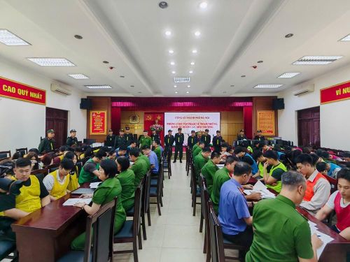 Cơ quan Cảnh sát điều tra Công an thành phố Hà Nội khởi tố 194 bị can về tội “Lừa đảo chiếm đoạt tài sản” liên quan đến các vụ lừa đảo mua bán gói nghỉ dưỡng, du lịch