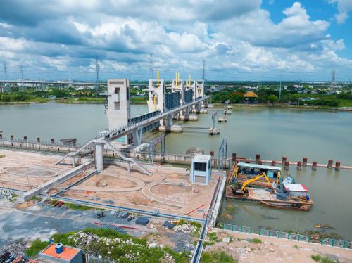 Dự án giải quyết ngập do triều khu vực Thành phố Hồ Chí Minh có xét đến yếu tố biến đổi khí hậu (giai đoạn 1) đang tái khởi động với nhiều chuyển động khá tích cực sau thời gian dài đóng băng.