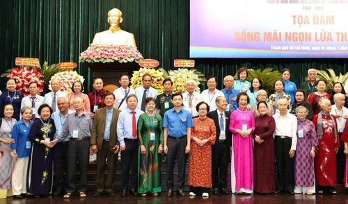  Các đại biểu tham dự tọa đàm. Ảnh: VIỆT DŨNG 