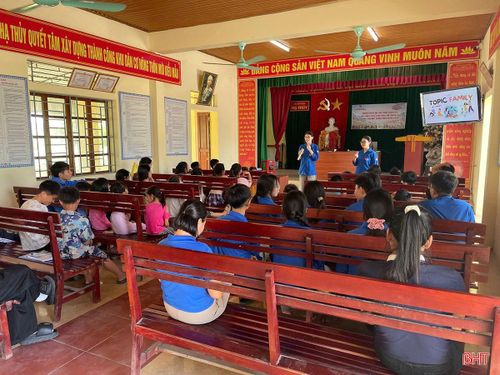 Hoạt động văn hóa văn nghệ ngày hè ở thôn Đông Khê, xã Đức Thịnh
